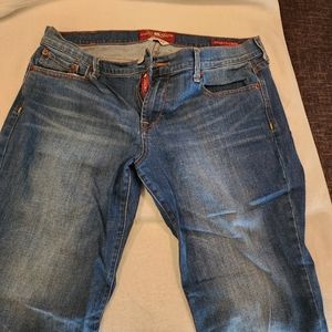 Lucky Brand Sweet N Cropped size 14/32